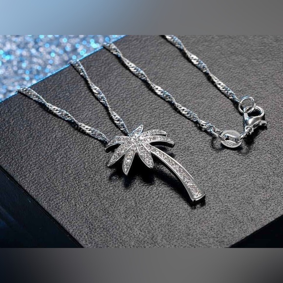 Palm Tree Paradise Necklace - Picture 2 of 4